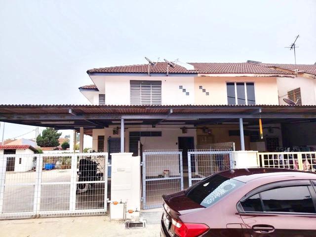 Townhouse for sale in Bukit Katil