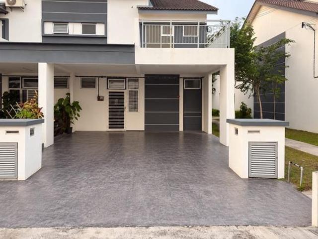 Townhouse for rent in Dengkil, Sepang