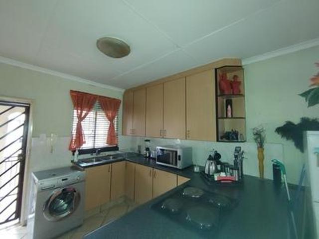Townhouse for rent in Ekurhuleni, Gauteng