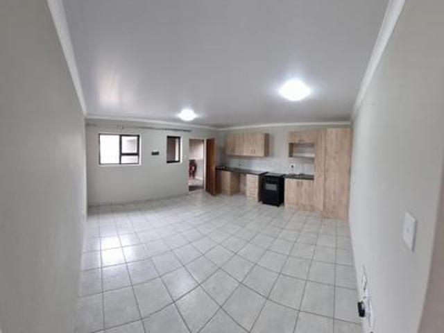 Townhouse for rent in Ekurhuleni, Gauteng