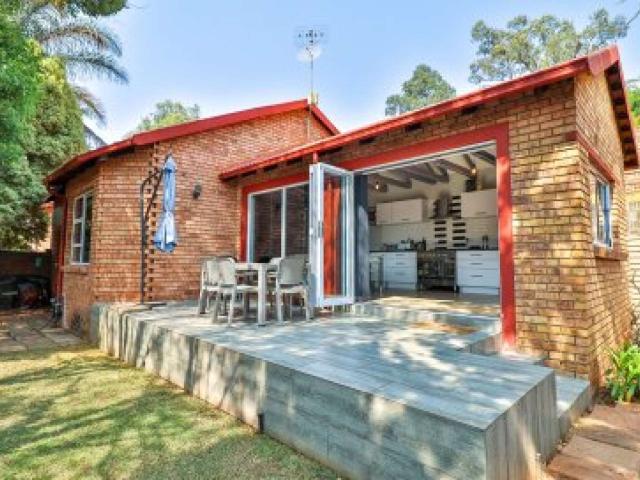 House for rent in Waterkloof, Gauteng