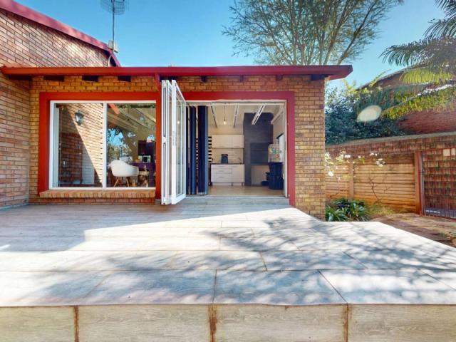 Apartment for rent in Waterkloof, Gauteng