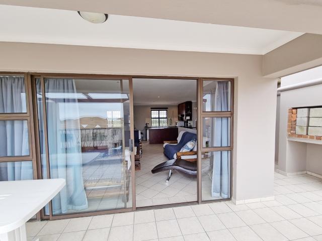 House for rent in Bloubergstrand, City of Cape Town