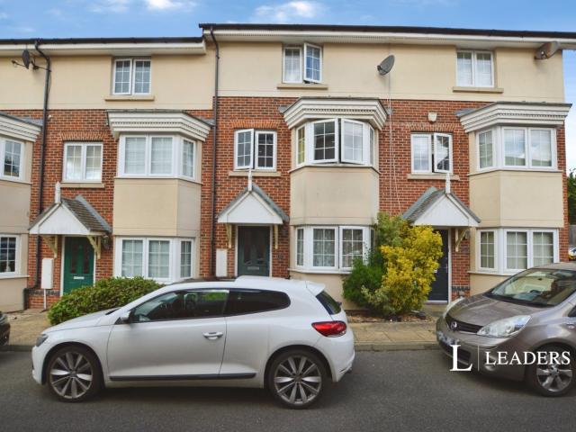 House for rent in Mile End, Fordham Heath