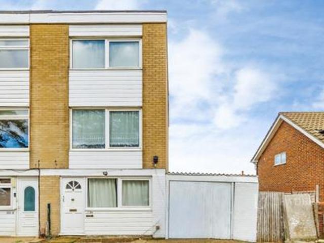 House for rent in Caterham on the Hill, Tandridge