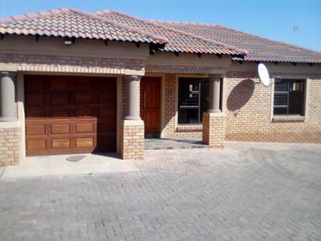 Townhouse for rent in Bethal, Govan Mbeki