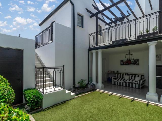 House for rent in Rosebank, Gauteng