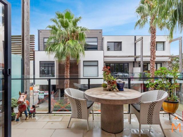 Townhouse for rent in Camerons Creek, Victoria