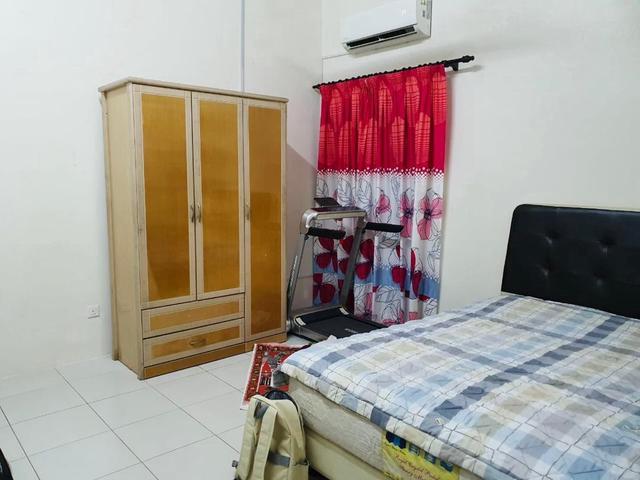 Townhouse for sale in Tanjong Sepat, Selangor