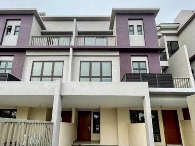 Townhouse for rent in Kajang, Langat