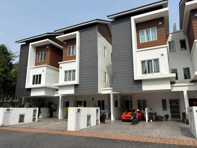 Townhouse for sale in Wellesley, Penang