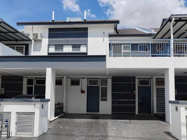 Townhouse for sale in Tanjong Sepat, Selangor