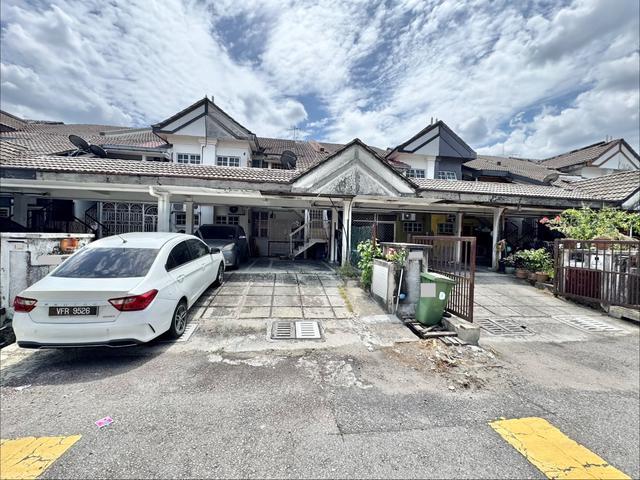Townhouse for sale in Country Heights Damansara, Kuala Lumpur