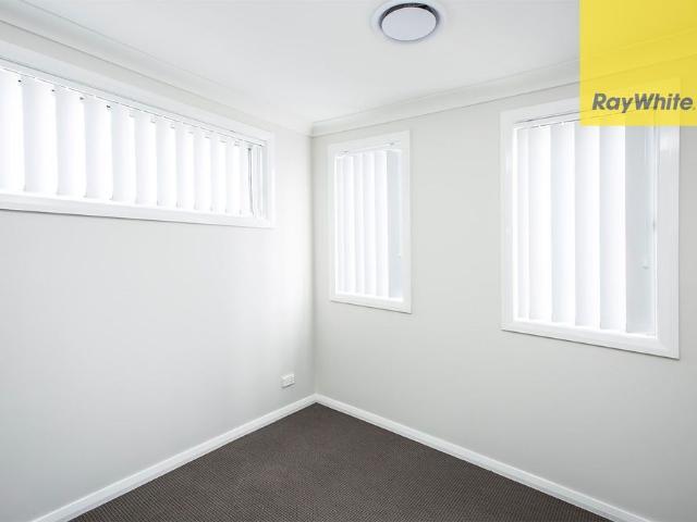 Townhouse for rent in Sydney, New South Wales