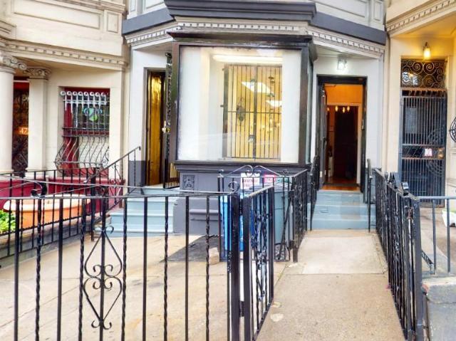 Townhouse for sale in New York