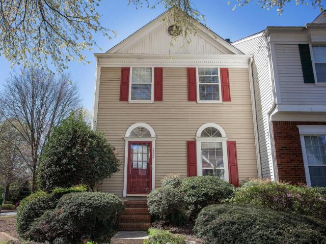 Townhouse for sale in Johns Creek, Georgia