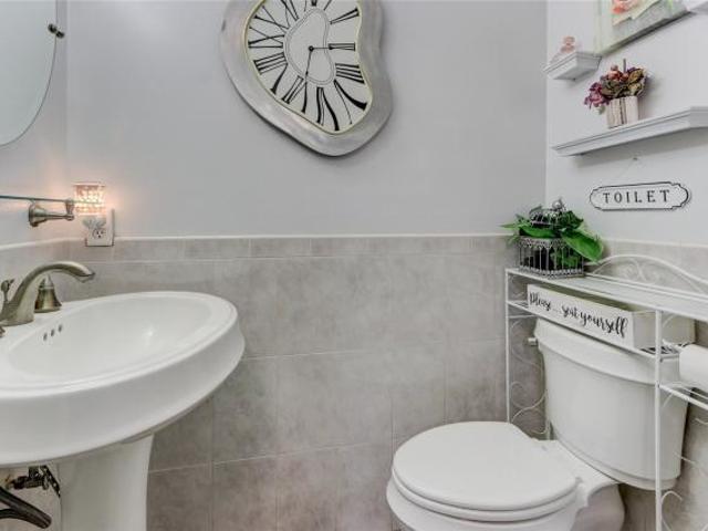 Townhouse for sale in Nassau, New York