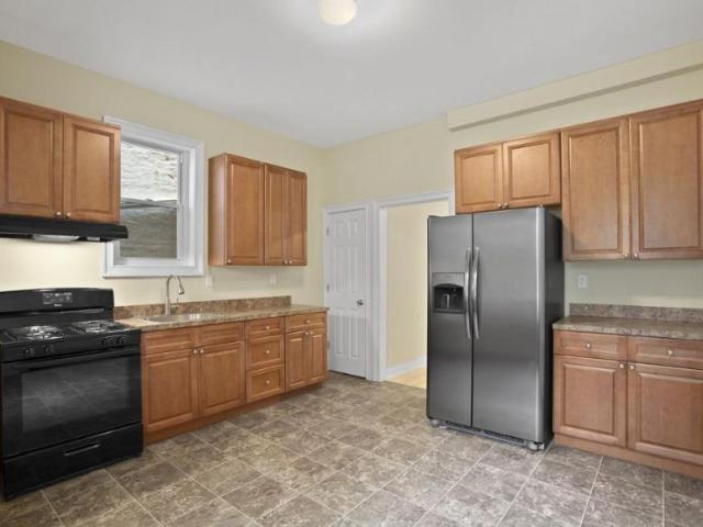 Townhouse for sale in The Bronx, Arverne
