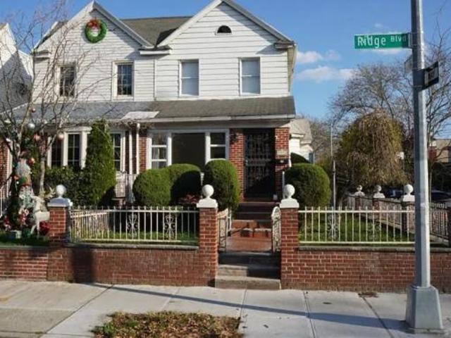 Townhouse for sale in Brooklyn