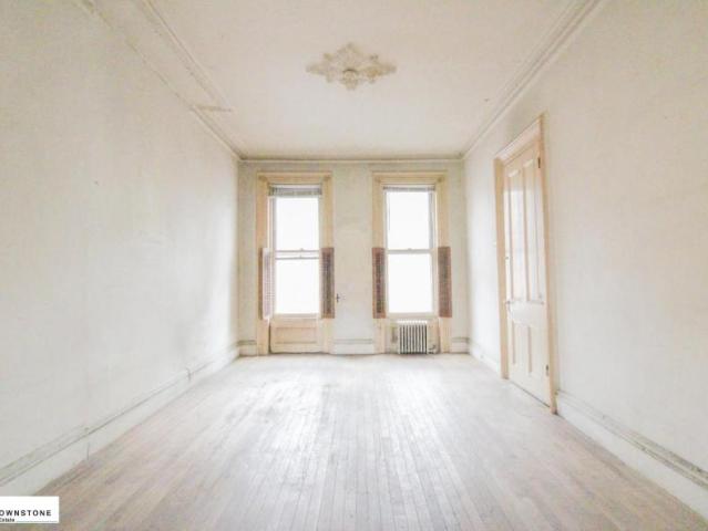 Townhouse for sale in Brooklyn
