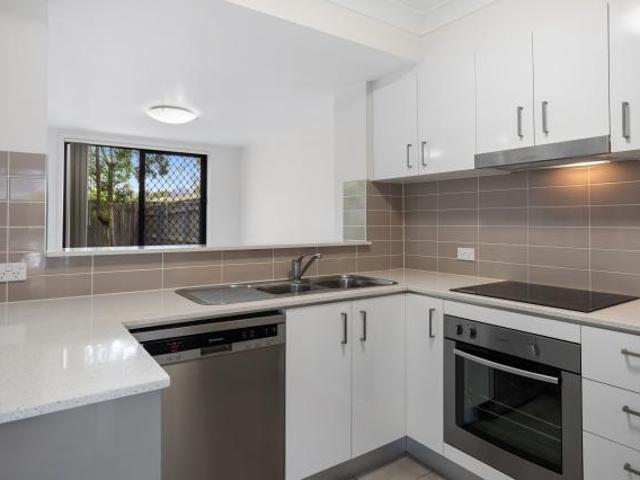 Townhouse for sale in Toombul, Queensland