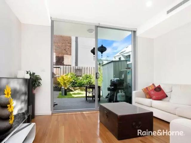 Townhouse for rent in Sydney, New South Wales