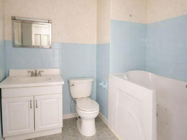 Townhouse for sale in Arverne, New York