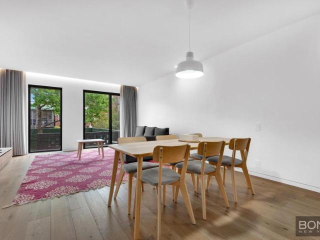 Townhouse for sale in Arverne, New York