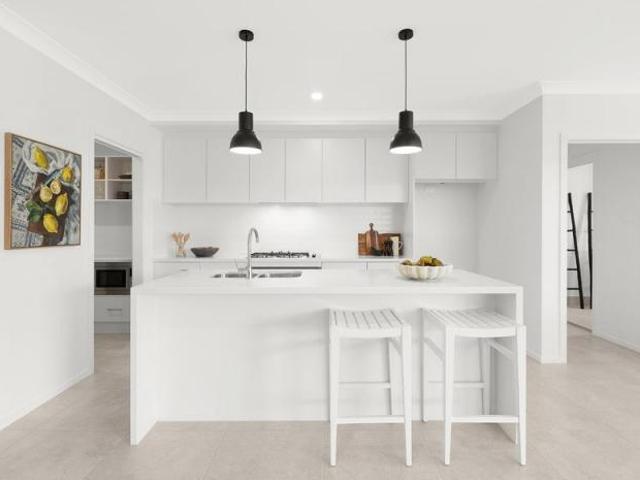 Townhouse for sale in Fernbrook, Queensland