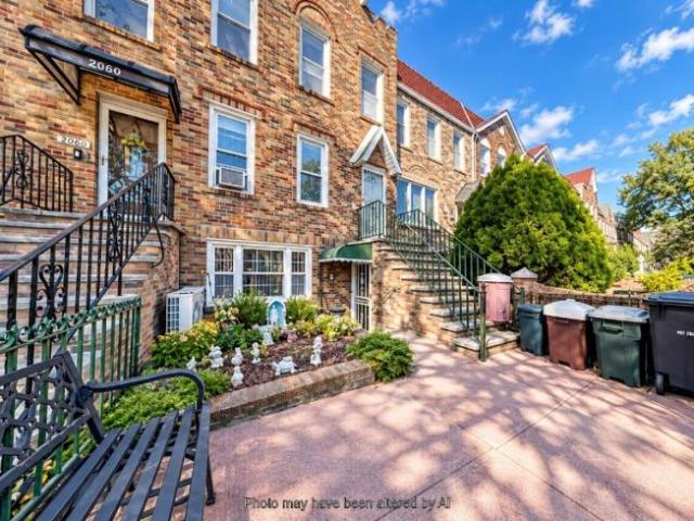 Townhouse for sale in Kings County, New York