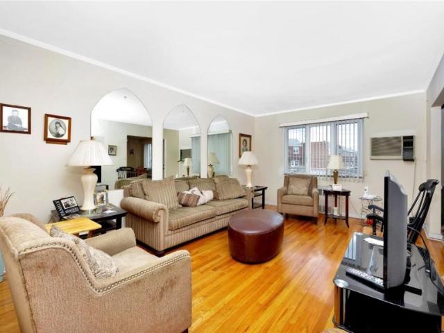 Townhouse for sale in Maspeth