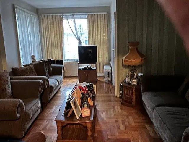 Townhouse for sale in Arverne, New York