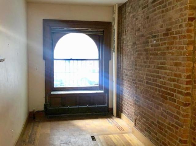 Townhouse for sale in New York