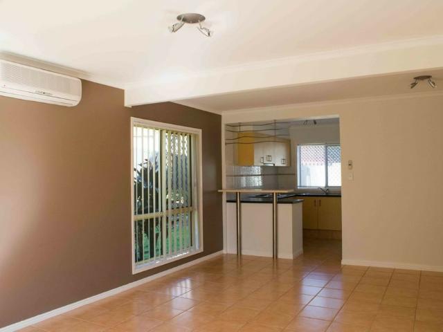 Townhouse for rent in Carrara, Gold Coast City