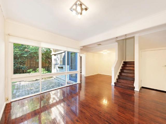 Townhouse for rent in Sydney, New South Wales