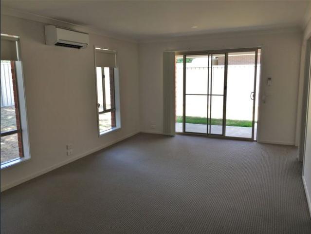 Townhouse for rent in Lavington, Albury