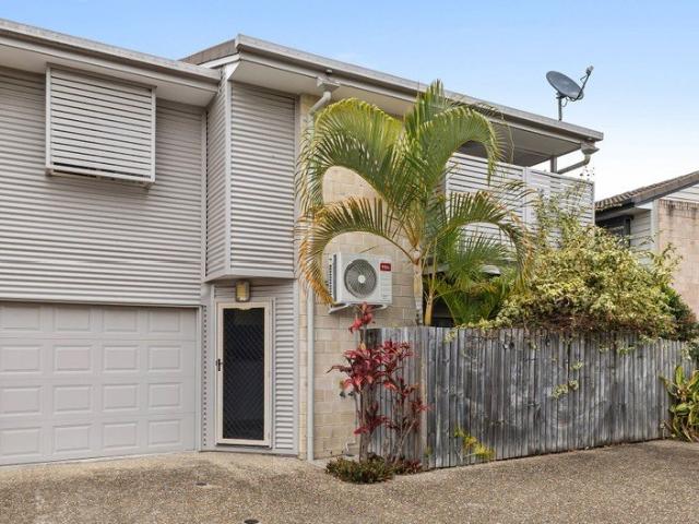 Townhouse for sale in Toombul, Queensland