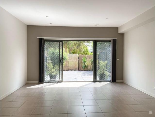 Townhouse for rent in Camerons Creek, Victoria