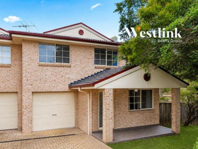 Townhouse for rent in Sydney, New South Wales