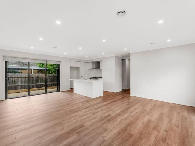 Townhouse for rent in Ringwood East, Melbourne