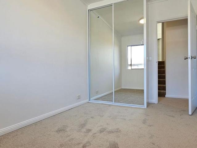 Townhouse for rent in Sydney, New South Wales