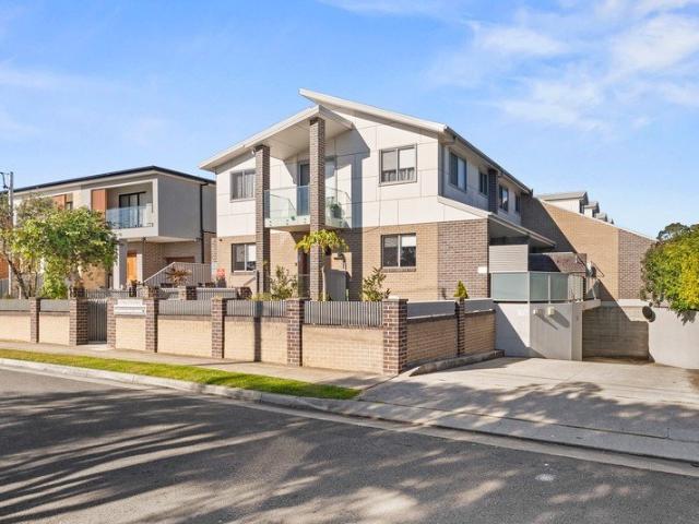 Townhouse for sale in Sydney, New South Wales