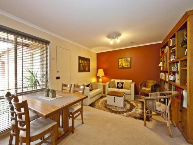 Townhouse for rent in Burwood East, Melbourne