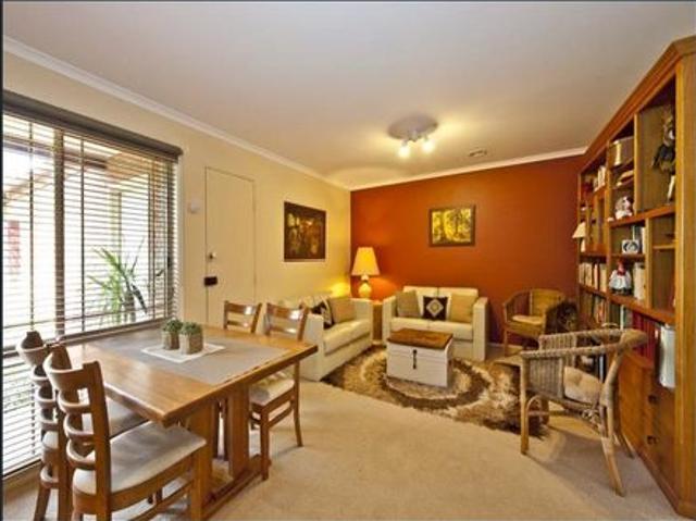 Townhouse for rent in Burwood East, Melbourne