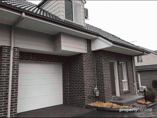 Townhouse for rent in Sydney, New South Wales