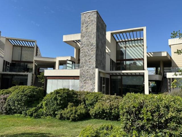 Departamento en arriendo en Algarrobal, Metropolitana