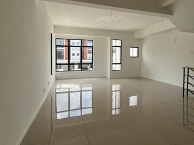 Townhouse for rent in Kajang, Langat