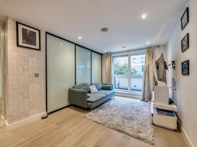 House for rent in Sands End, Greater London