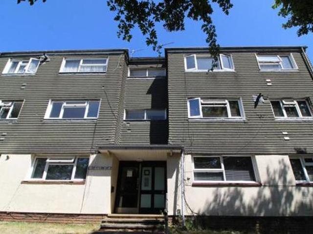 House for rent in Pouchen End, Hertfordshire