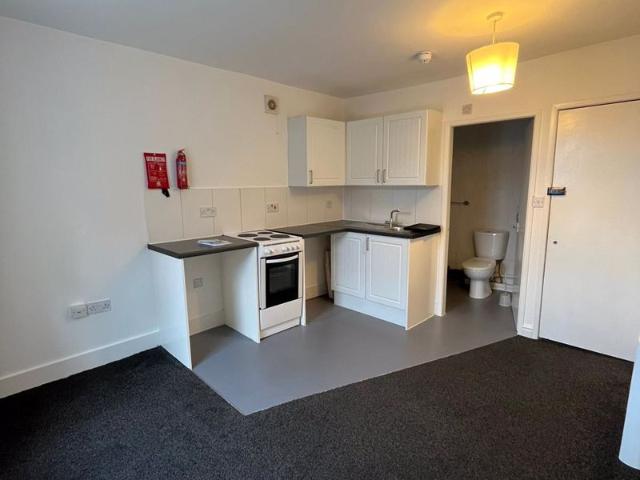 Apartment for rent in Cabbage Hall, Calderstones